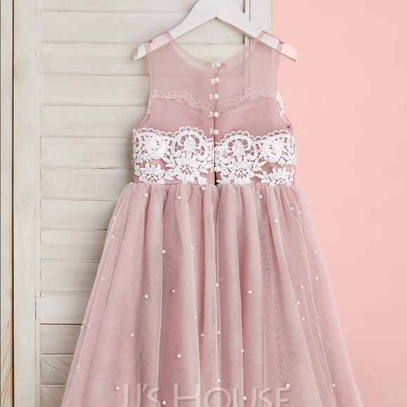 New Dress! - Picture 2 of 4